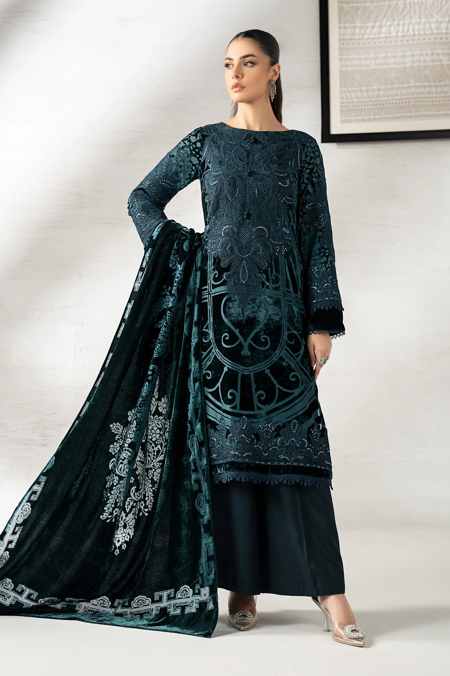 3 Piece Embroidered Palachi Suit : LP-05