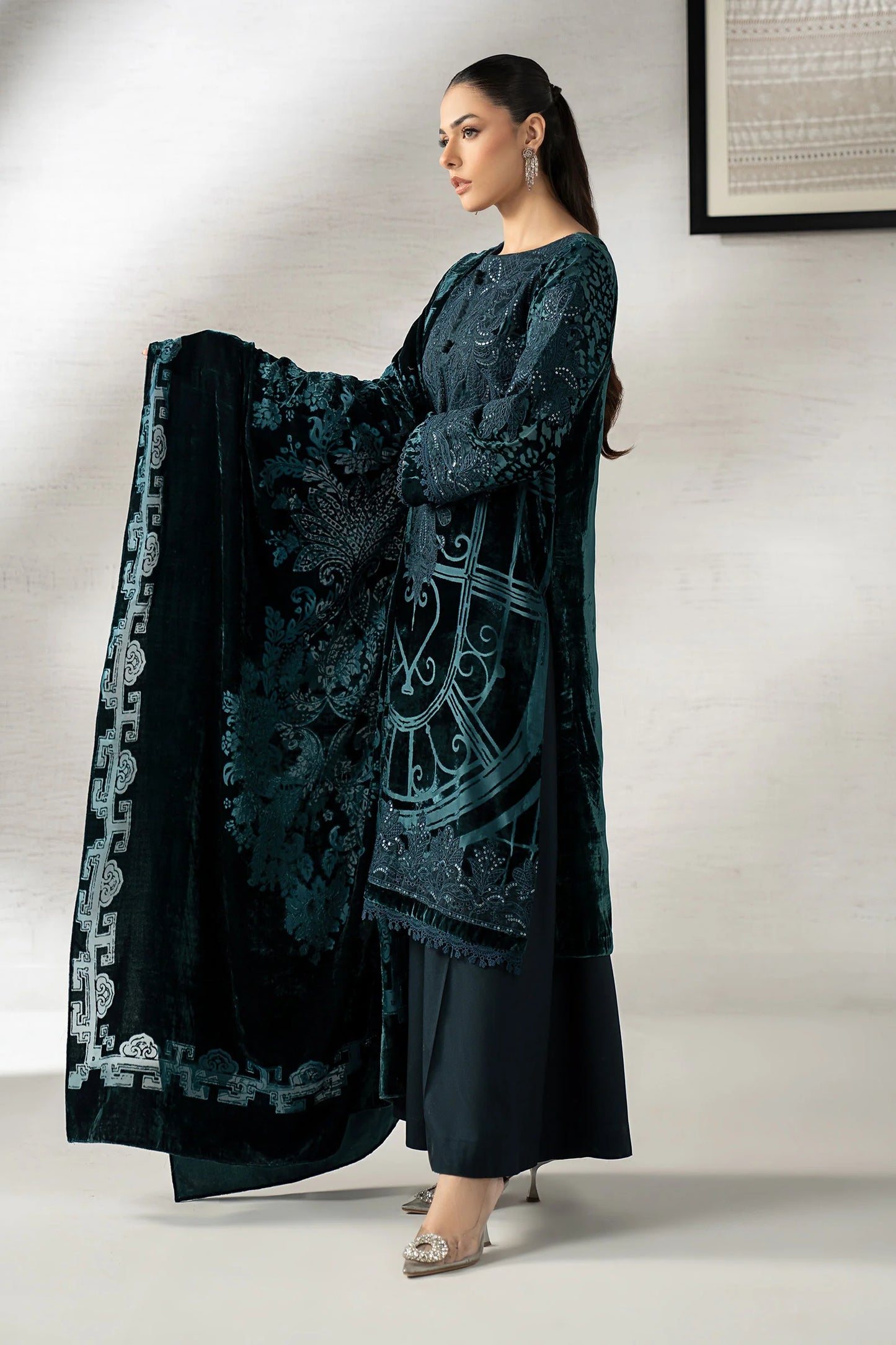 3 Piece Embroidered Palachi Suit : LP-05