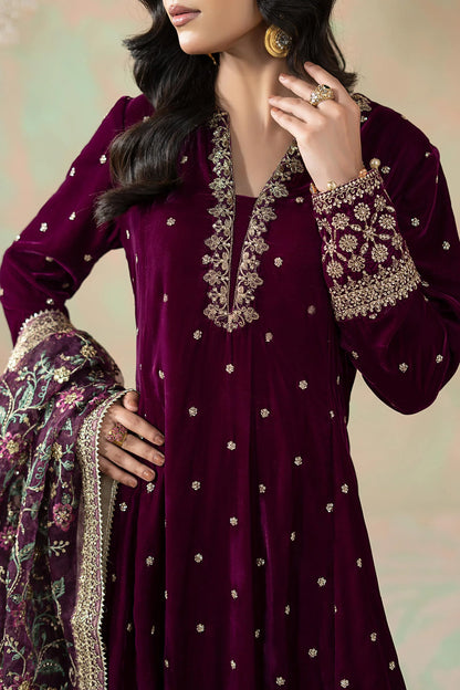 3 Piece Embroidered Velvet Suit: LP03